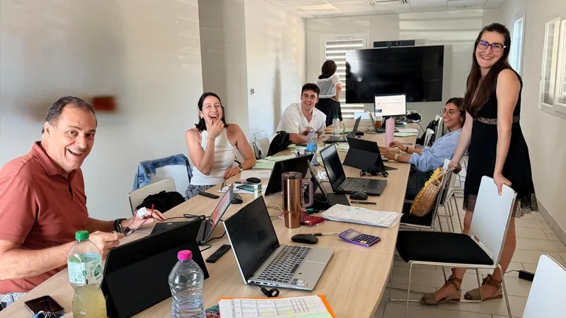 Équipe d'audit d'Horizons Conseil réunie dans les locaux d'un client