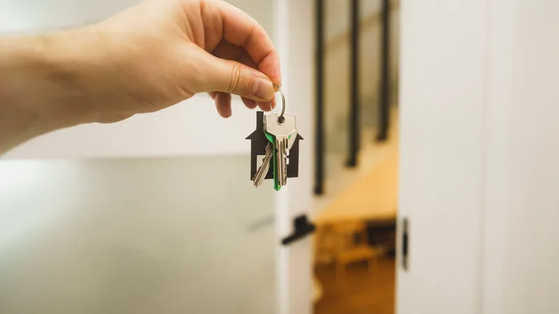 Remise de clés d’un logement à un bailleur